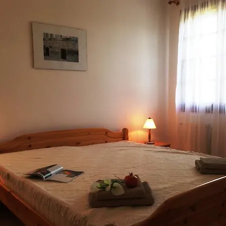 Apartment Paradiso